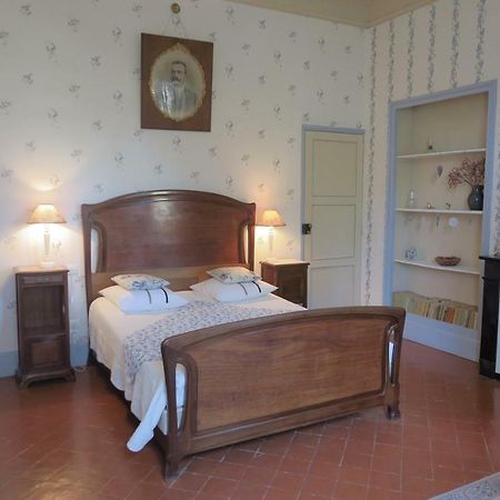 Bed and Breakfast Le Domaine De Fraissinet Ouveillan Exterior foto